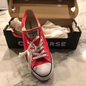 NIB Strawberry Jam converse